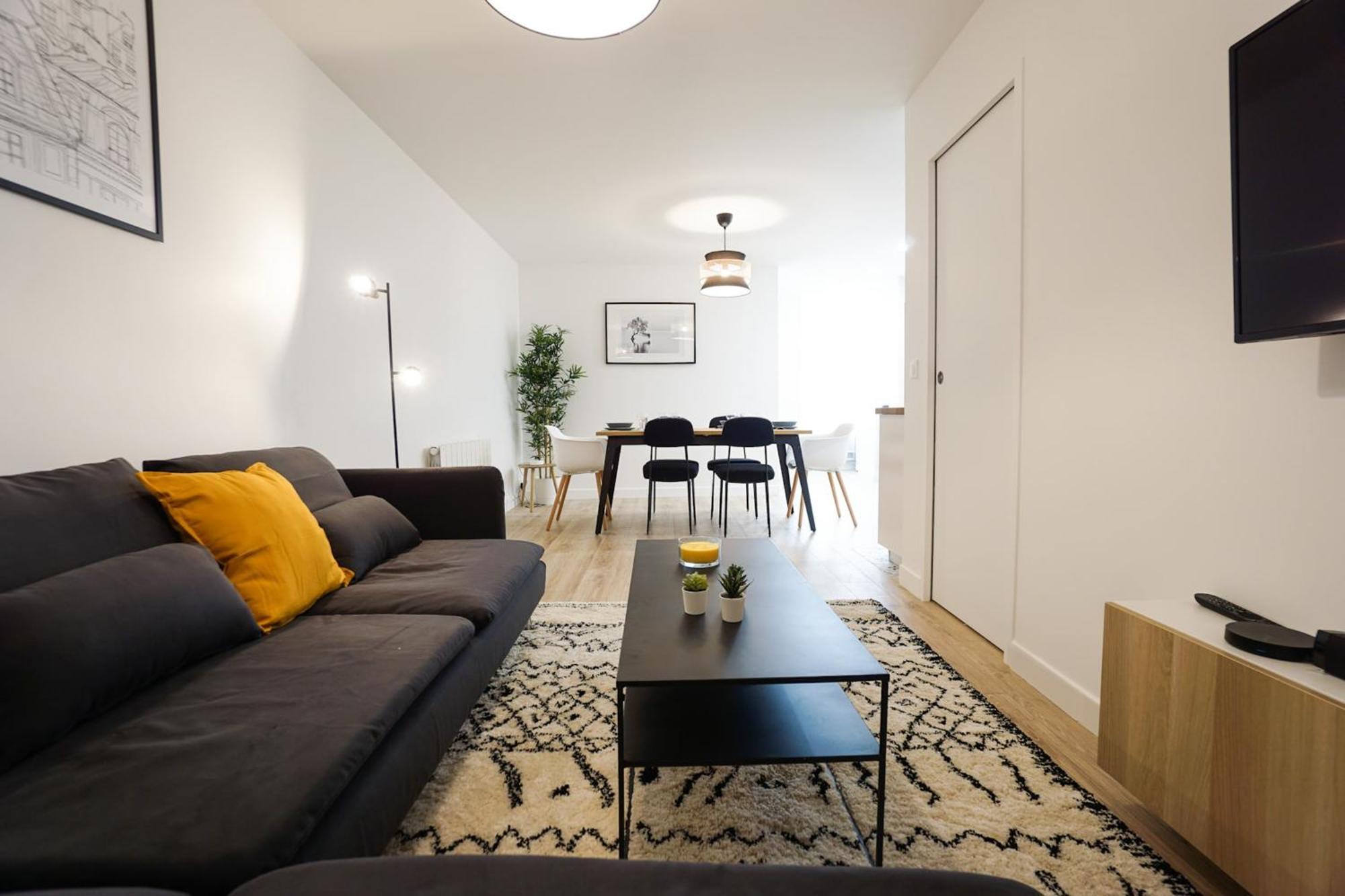 פריז Spacious Apartment Near The Champs De Mars מראה חיצוני תמונה